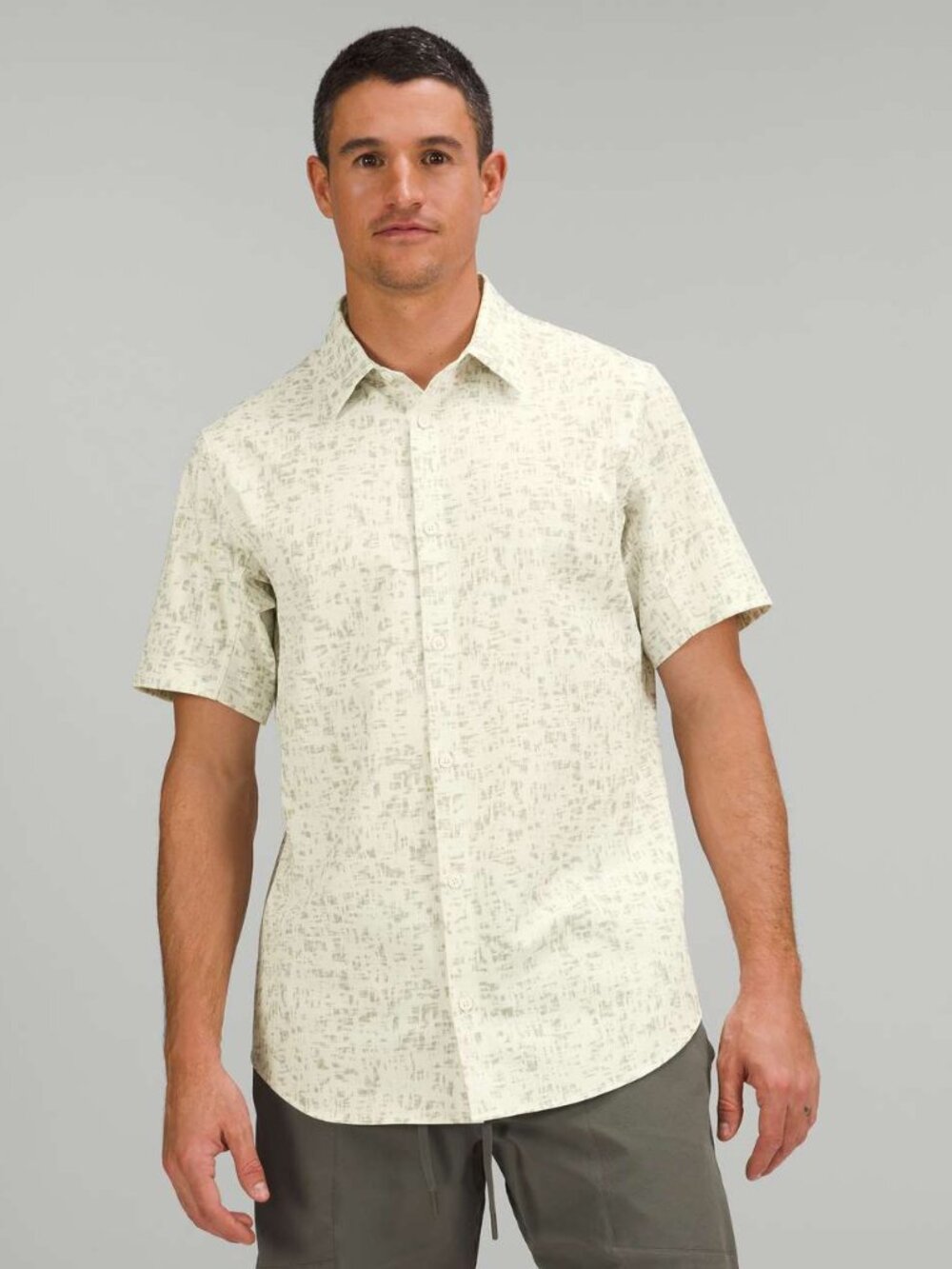 Lululemon Men's Airing Easy Short Sleeve Shirt - Light Green/White